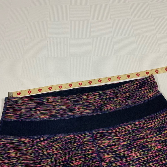 2 Cropped Leggings - Onzie and 90 Degree - Medium - Picture 11 of 12